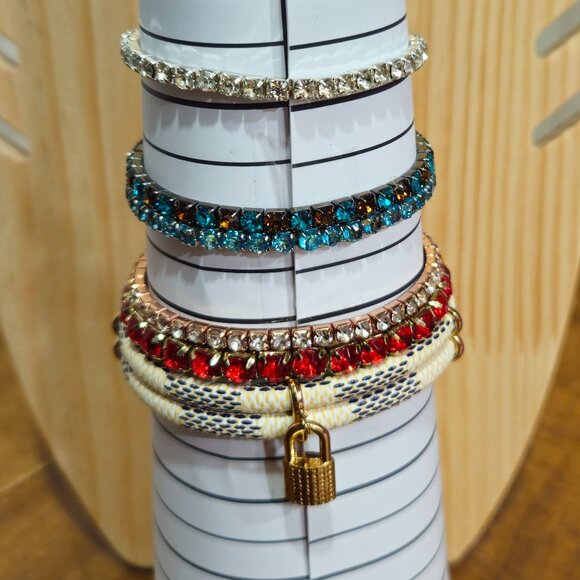 Stretchy Bracelets Lot Jewelry Lot #81 - Picture 1 of 7